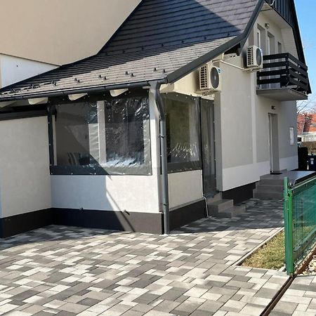 Komo Apartment Bük Buitenkant foto
